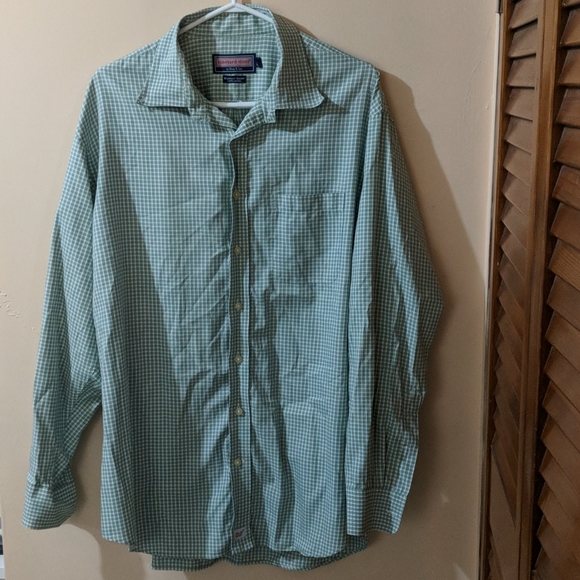 Vineyard Vines Men's Shirt - Picture 1 of 6
